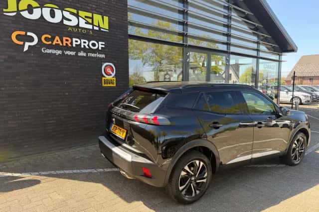Peugeot 2008 (2022) thumbnail 3