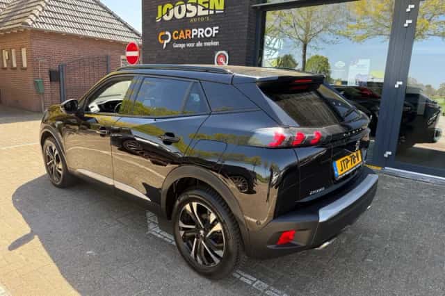 Peugeot 2008 (2022) thumbnail 6