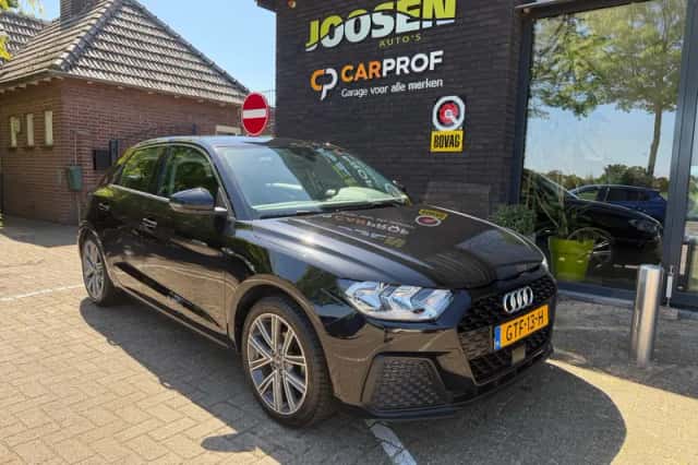 Audi A1 (2019) thumbnail 2