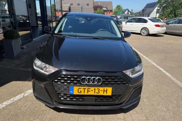 Audi A1 (2019) thumbnail 6