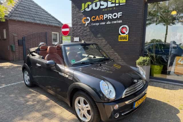 MINI Cabrio (2007) thumbnail 1