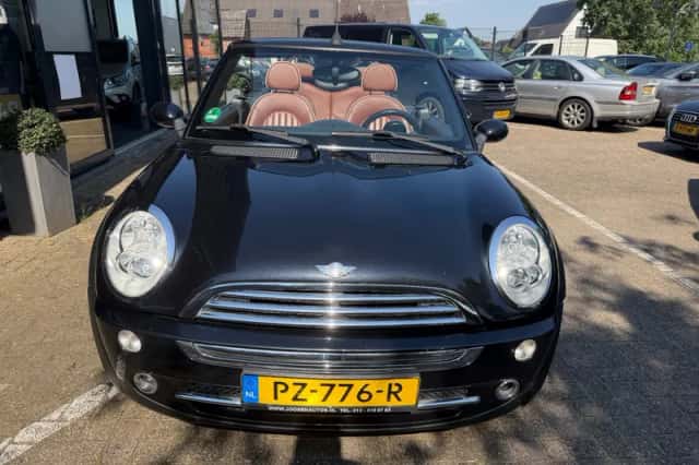MINI Cabrio (2007) thumbnail 5