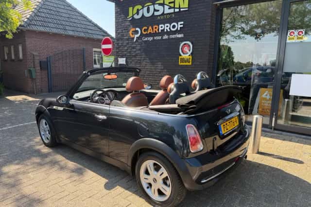 MINI Cabrio (2007) thumbnail 6