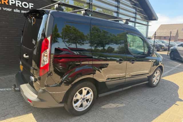 Ford Transit Connect (2016) thumbnail 4