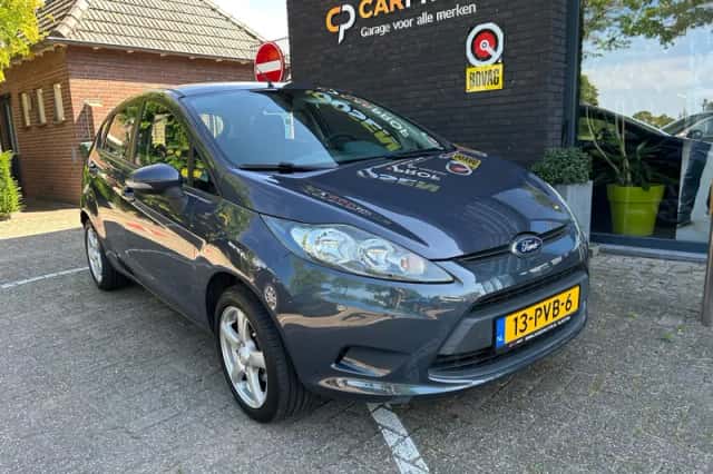 Ford Fiesta (2011) thumbnail 1