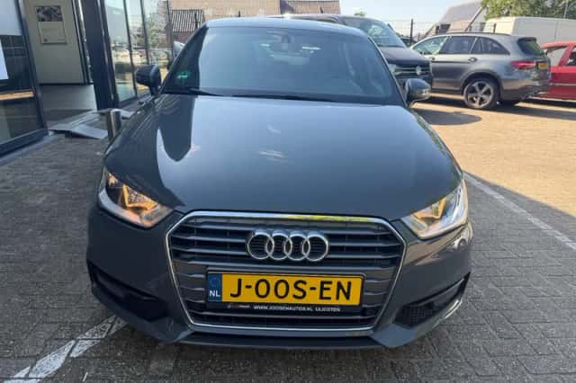 Audi A1 (2017) thumbnail 4