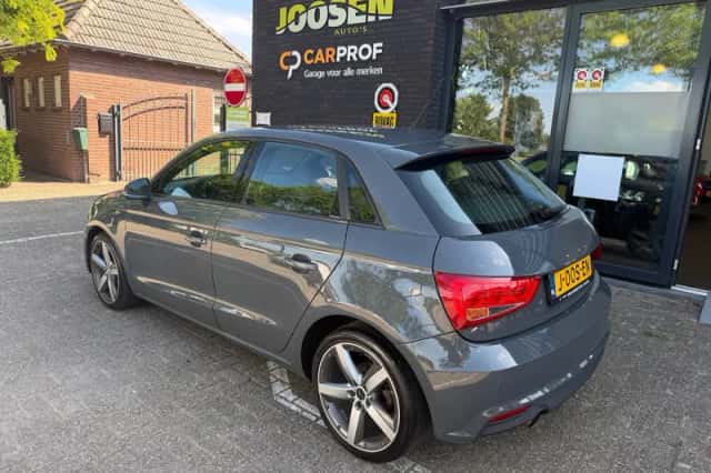 Audi A1 (2017) thumbnail 5