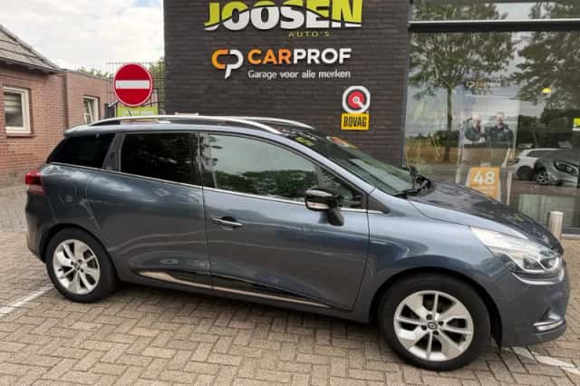 Renault Clio (2017) thumbnail 2