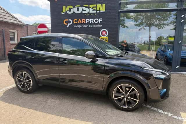Nissan Qashqai (2023) thumbnail 2