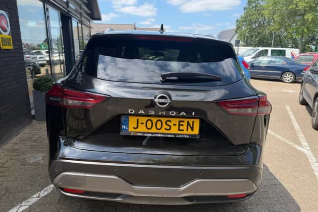 Nissan Qashqai (2023) thumbnail 6