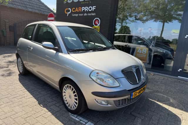 Lancia Ypsilon (2004) thumbnail 1