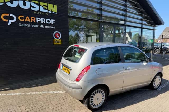 Lancia Ypsilon (2004) thumbnail 3