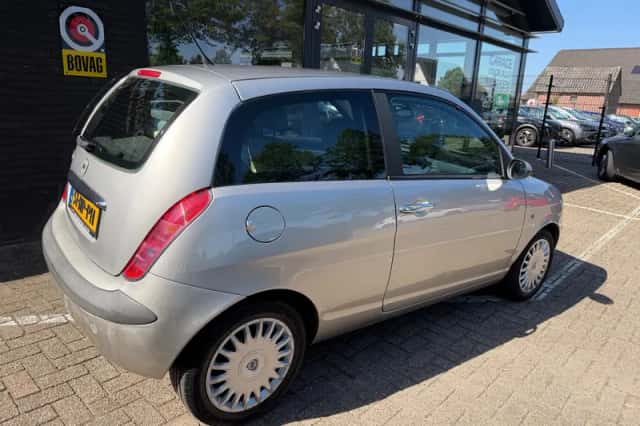 Lancia Ypsilon (2004) thumbnail 4
