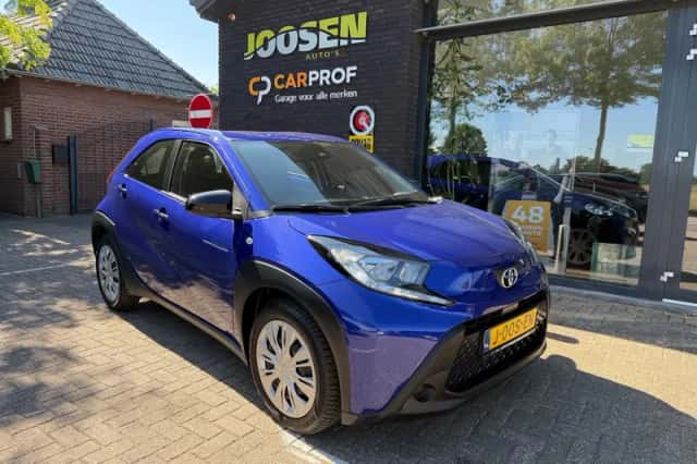 Toyota Aygo X (2023) thumbnail 1