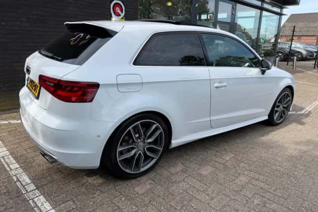 Audi A3 (2014) thumbnail 4