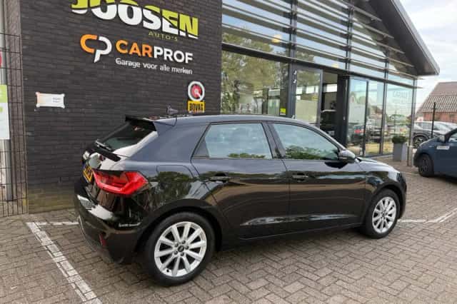 Audi A1 (2021) thumbnail 3