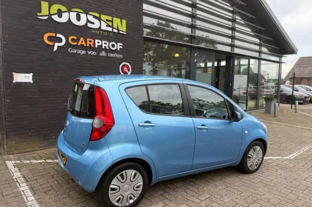 Opel Agila (2010) thumbnail 3
