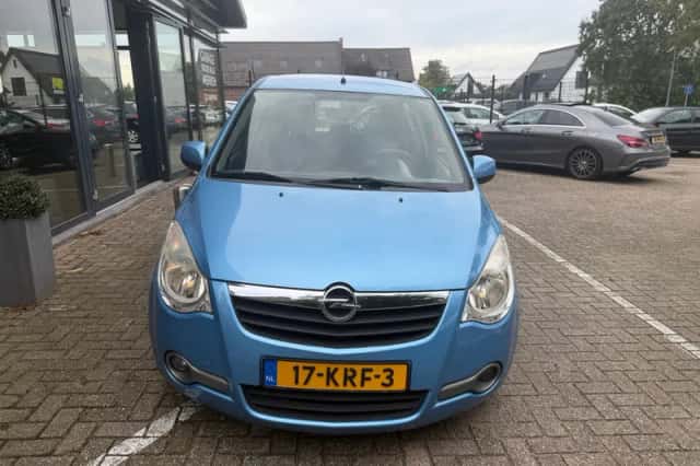 Opel Agila (2010) thumbnail 5