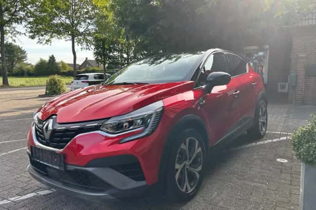 Renault Captur (2022) thumbnail 6