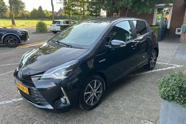 Toyota Yaris (2019) thumbnail 6