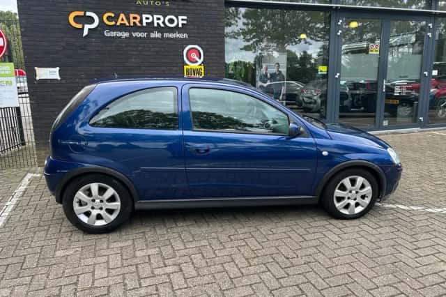 Opel Corsa (2006) thumbnail 2