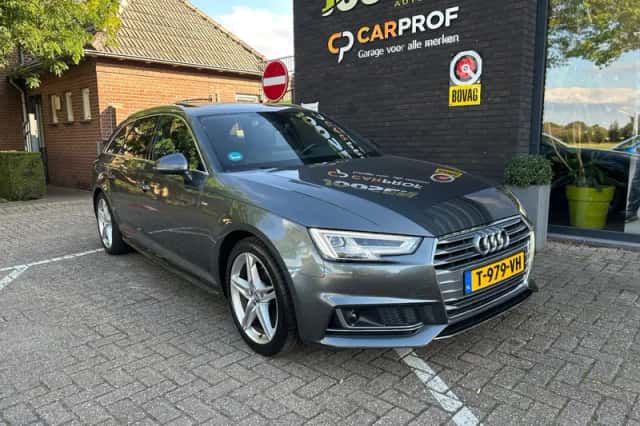 Audi A4 (2018) thumbnail 1