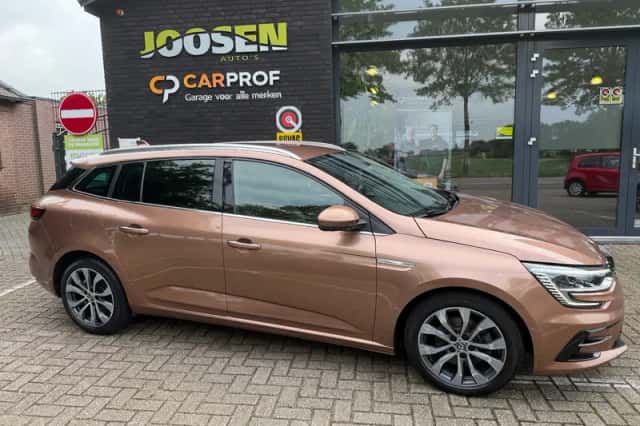 Renault Mégane (2021) thumbnail 2