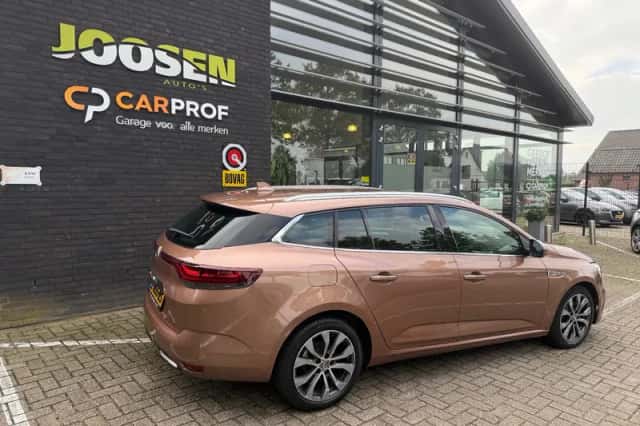 Renault Mégane (2021) thumbnail 3