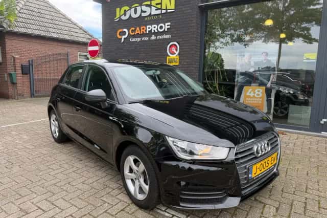 Audi A1 (2015) thumbnail 1