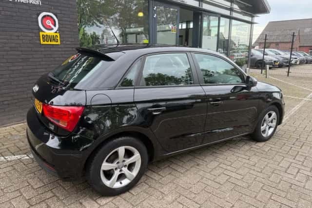 Audi A1 (2015) thumbnail 4