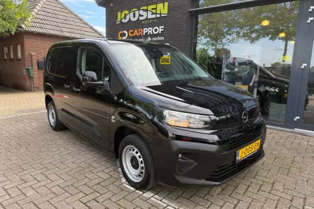 Opel Combo (2024) thumbnail 1