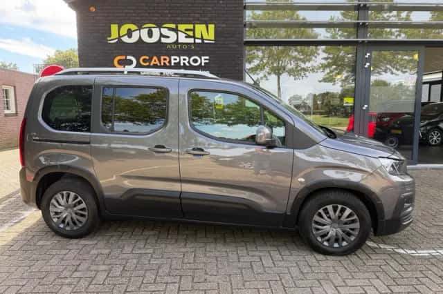 Peugeot Rifter (2019) thumbnail 2