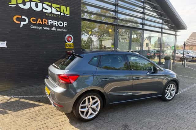 SEAT Ibiza (2019) thumbnail 3