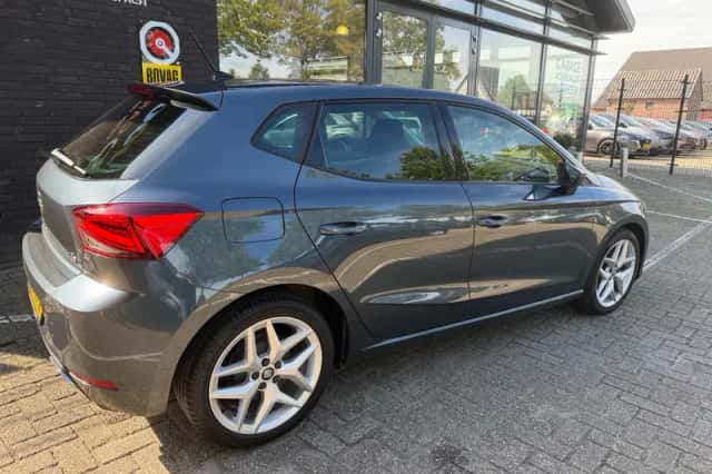 SEAT Ibiza (2019) thumbnail 4
