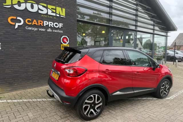 Renault Captur (2015) thumbnail 3