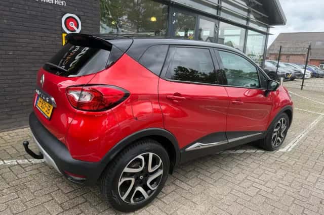 Renault Captur (2015) thumbnail 4