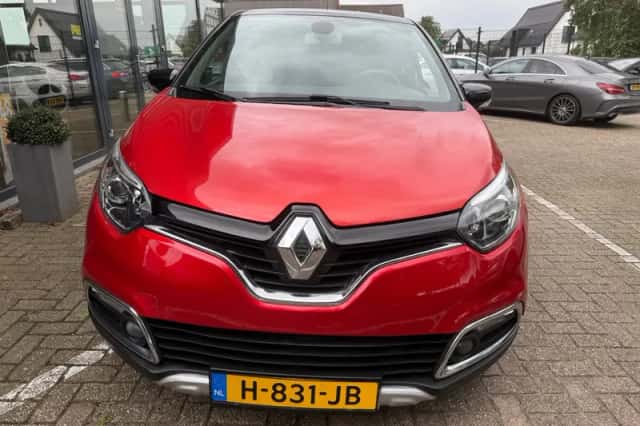 Renault Captur (2015) thumbnail 5