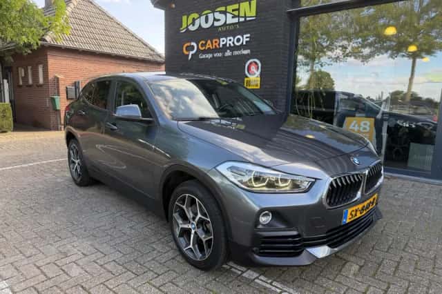 BMW X2 (2018) thumbnail 1