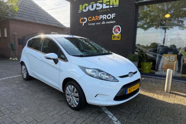 Ford Fiesta (2010) thumbnail 1