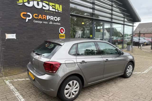 Volkswagen Polo (2018) thumbnail 3