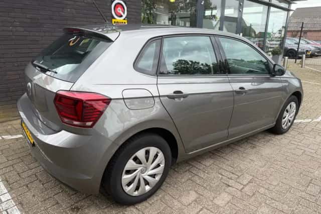 Volkswagen Polo (2018) thumbnail 4