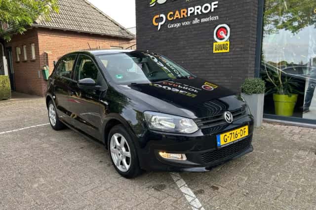 Volkswagen Polo (2011) thumbnail 1