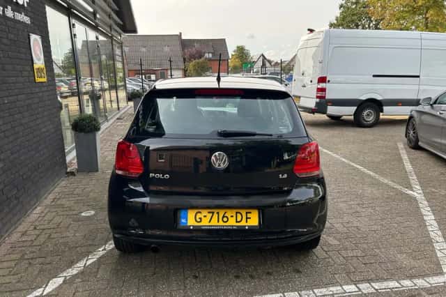 Volkswagen Polo (2011) thumbnail 4