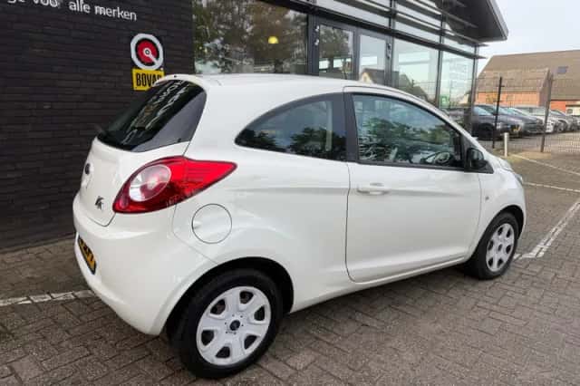 Ford Ka (2011) thumbnail 4