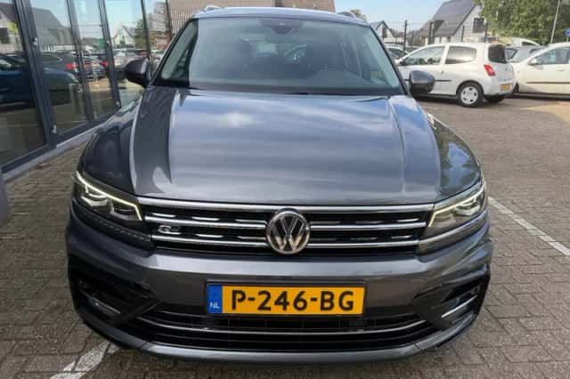 Volkswagen Tiguan (2018) thumbnail 5