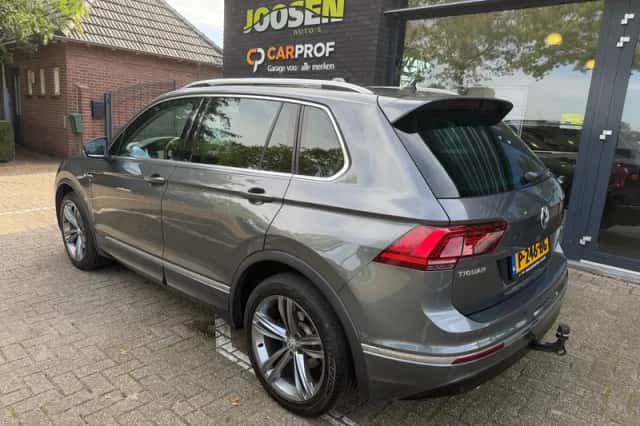 Volkswagen Tiguan (2018) thumbnail 6
