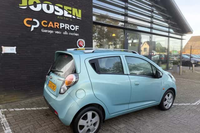 Chevrolet Spark (2010) thumbnail 3