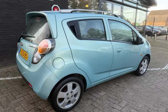 Chevrolet Spark (2010) thumbnail 4