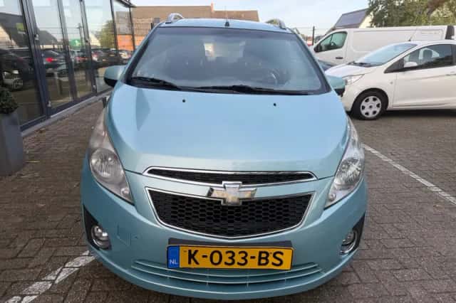 Chevrolet Spark (2010) thumbnail 5