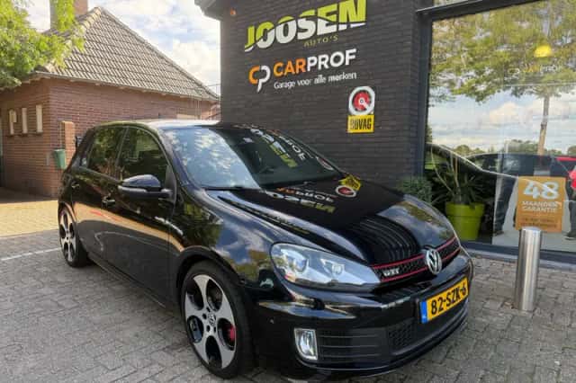 Volkswagen Golf (2012) thumbnail 1